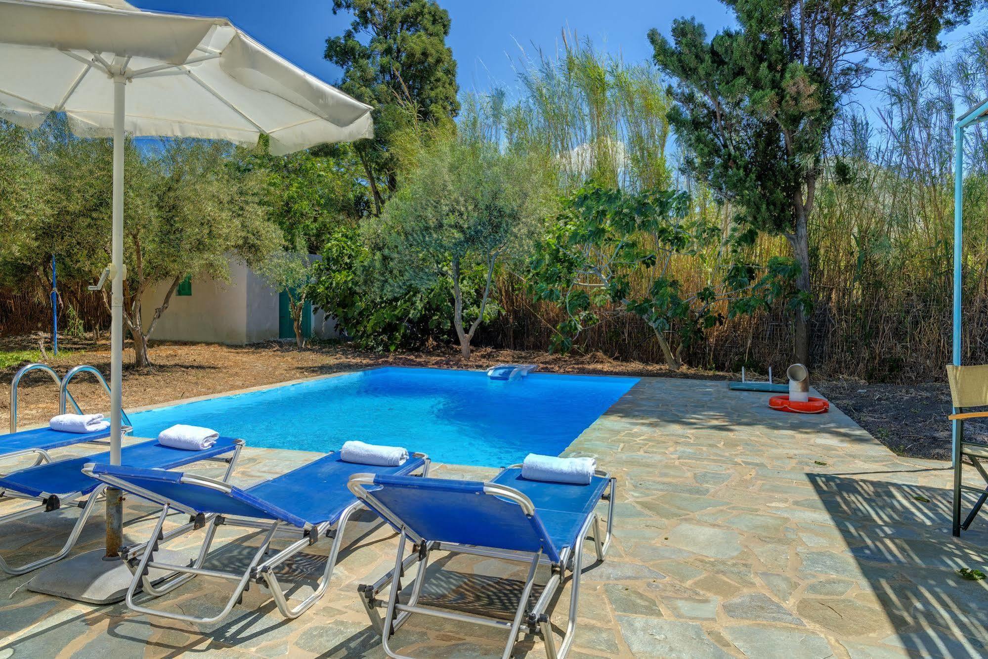 Villa Delona Engares Bagian luar foto